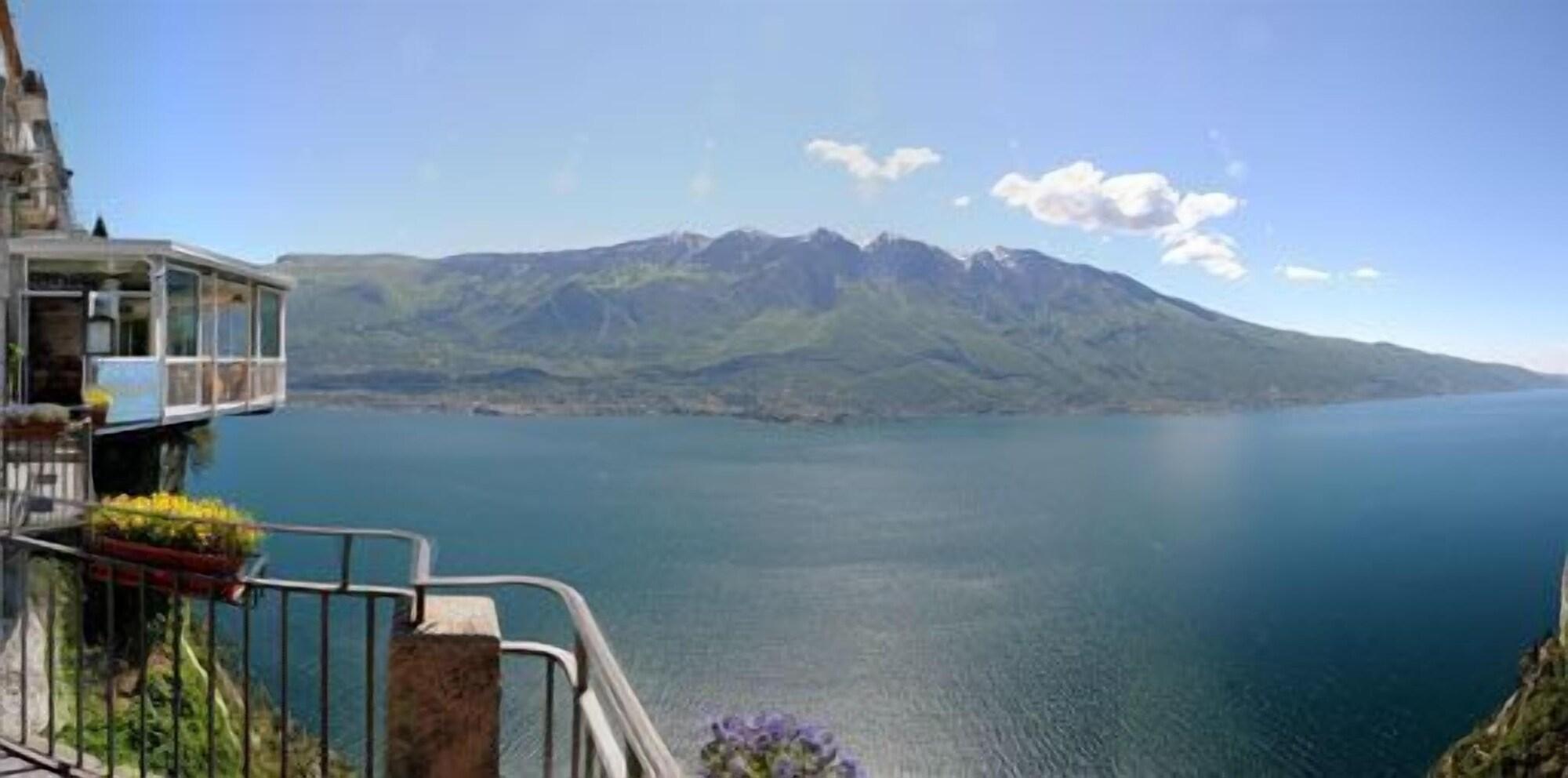 Hotel Miralago Pieve  Экстерьер фото